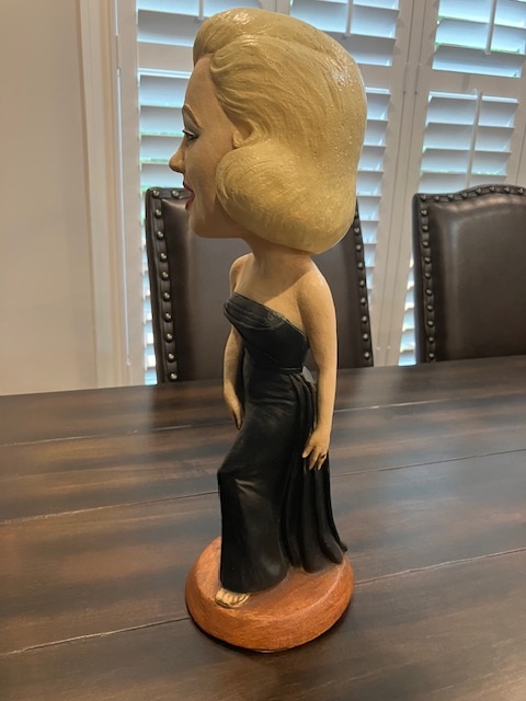 Marilyn Monroe ESCO Statue For Sale / Marilyn Monroe ESCO Chalkware Statues For Sale