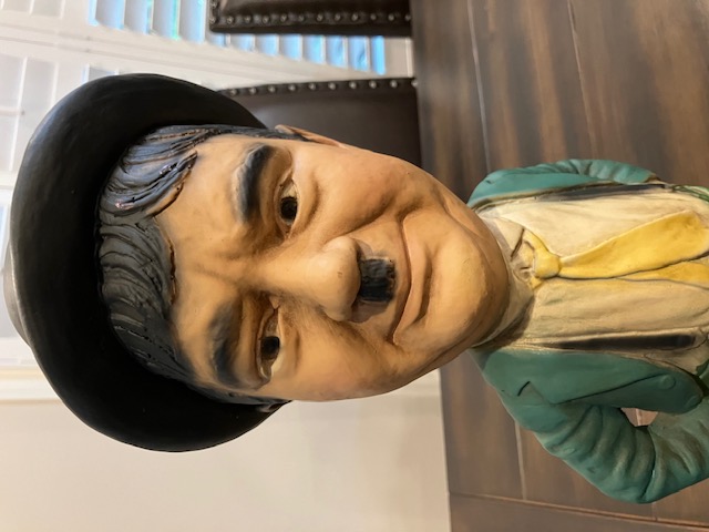 Oliver Hardy ESCO Statue For Sale / Oliver Hardy ESCO Chalkware Statues For Sale