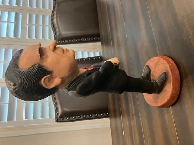 Richard Nixon ESCO Statue For Sale / Richard Nixon ESCO Chalkware Statues For Sale Richard Nixon ESCO Statue For Sale / Richard Nixon ESCO Chalkware Statues For Sale