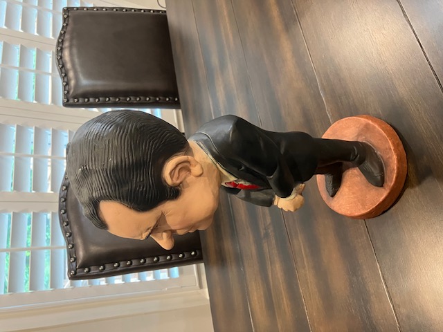 Richard Nixon ESCO Statue For Sale / Richard Nixon ESCO Chalkware Statues For Sale Richard Nixon ESCO Statue For Sale / Richard Nixon ESCO Chalkware Statues For Sale
